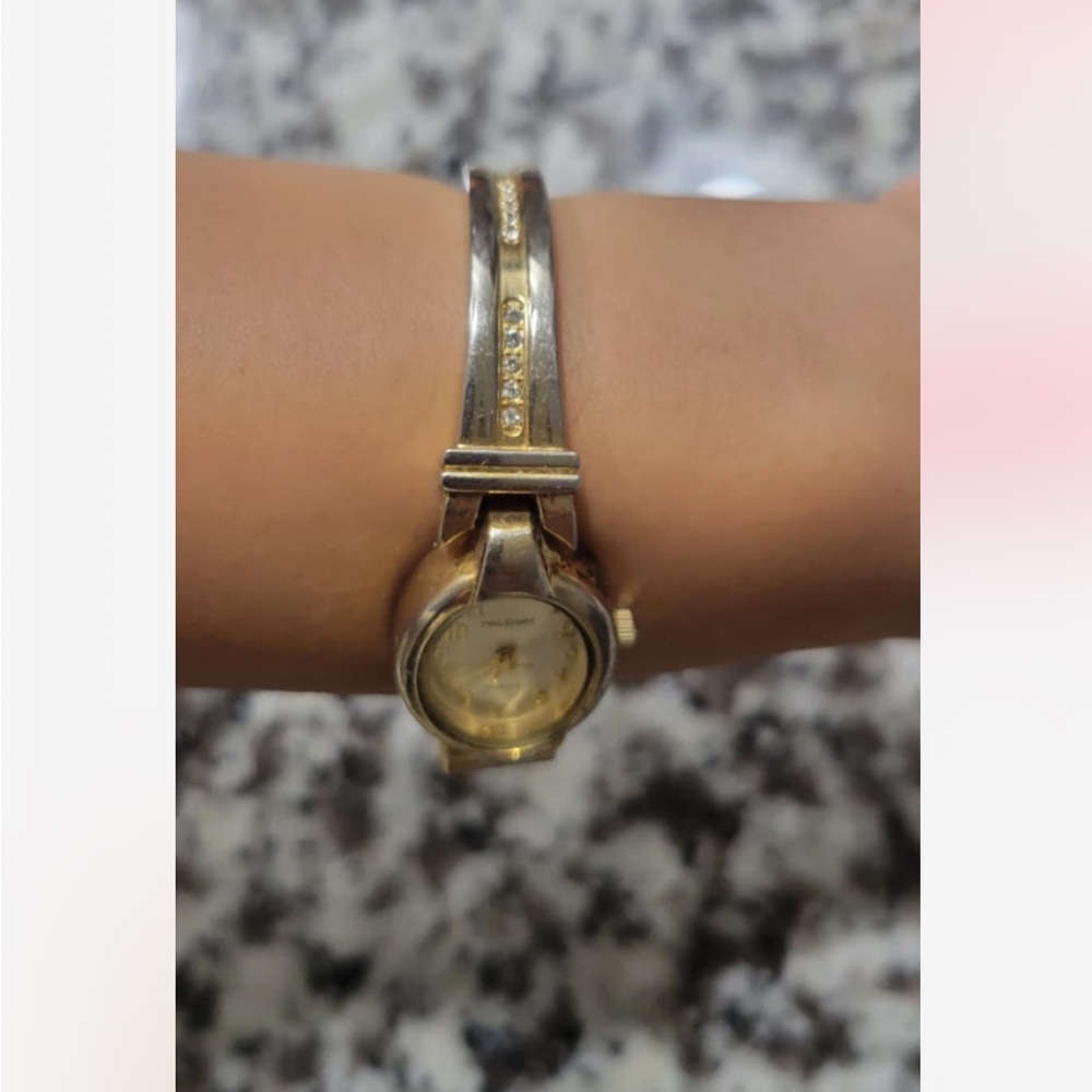 Vintage Waltham Quartz Crystal Women's Watch Running